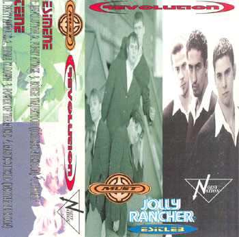 Revolutioni &uuml;mbris/Revolution cover